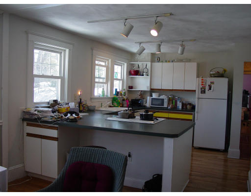 73 Westchester Road, Unit 2 Newton, MA 02458 - Photo 7 of 12