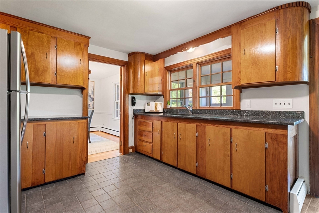 173 Fairfield Street Needham, MA 02492 - Photo 13 of 37