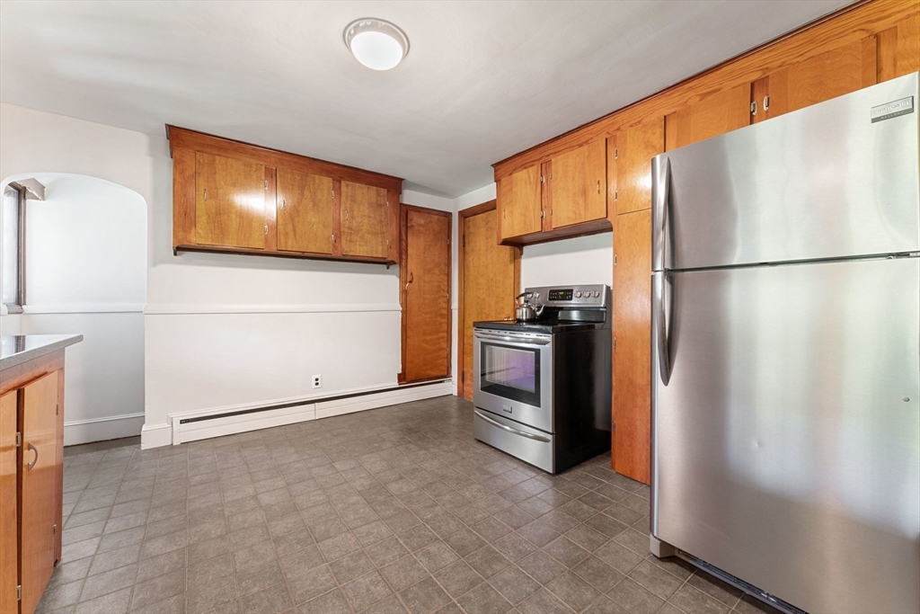 173 Fairfield Street Needham, MA 02492 - Photo 14 of 37