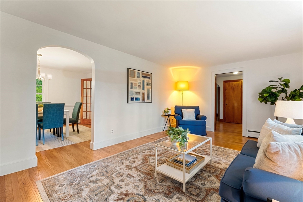 173 Fairfield Street Needham, MA 02492 - Photo 6 of 37