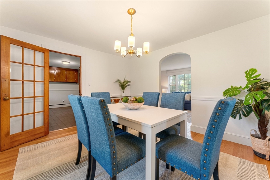 173 Fairfield Street Needham, MA 02492 - Photo 9 of 37