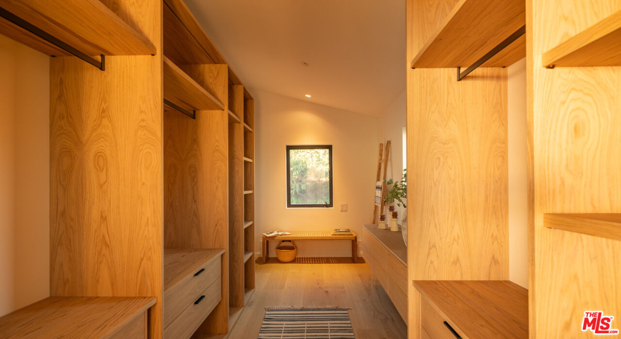31376 Broad Beach Road Malibu, CA 90265 - Photo 27 of 32 a bathroom with a shower and a tub
