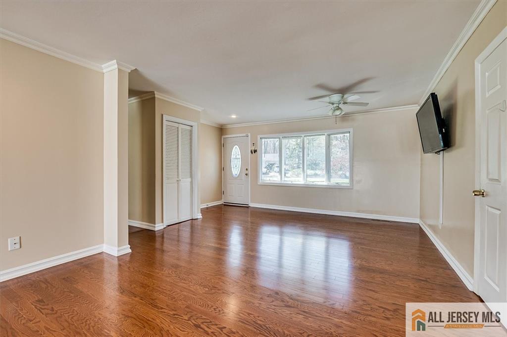 23 Wheeler Road Kendall Park, NJ 08824 - Photo 7 of 30 Gallery Image 7