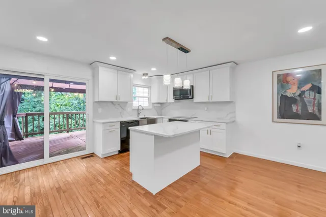 $567,000 | 5809 Waterdale Court, Centreville, VA 20121