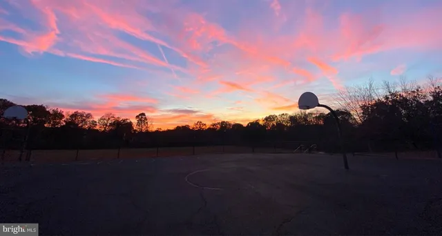 $567,000 | 5809 Waterdale Court, Centreville, VA 20121