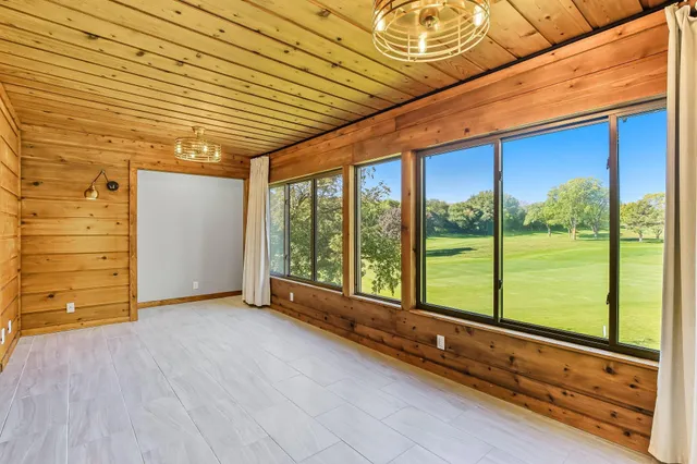 $329,900 | 4825 Babcock Trail, Unit 2005, Inver Grove Heights, MN 55077