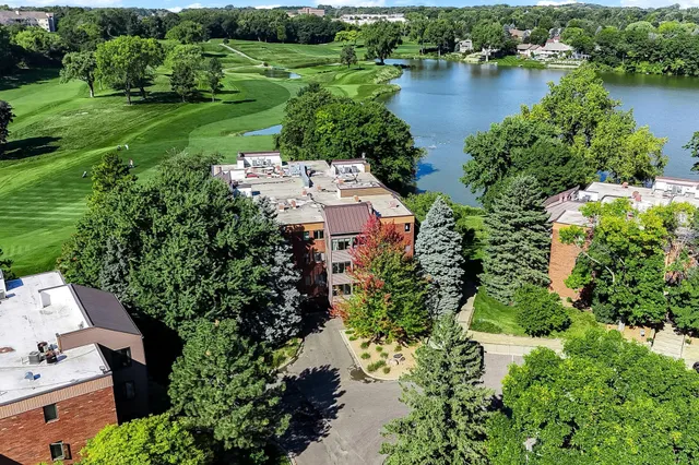 $329,900 | 4825 Babcock Trail, Unit 2005, Inver Grove Heights, MN 55077