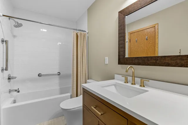 $329,900 | 4825 Babcock Trail, Unit 2005, Inver Grove Heights, MN 55077