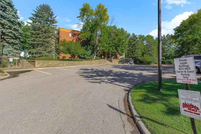 $329,900 | 4825 Babcock Trail, Unit 2005, Inver Grove Heights, MN 55077