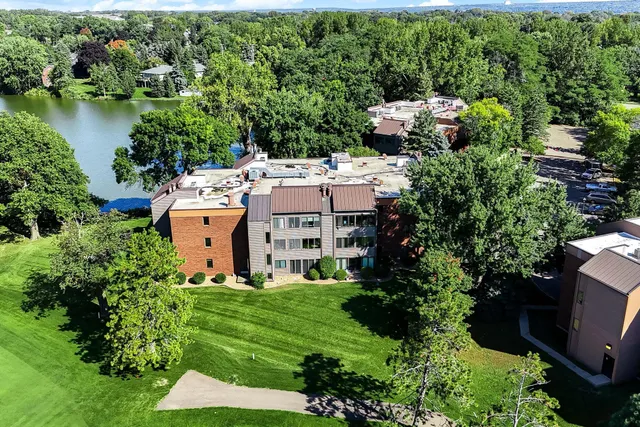$329,900 | 4825 Babcock Trail, Unit 2005, Inver Grove Heights, MN 55077