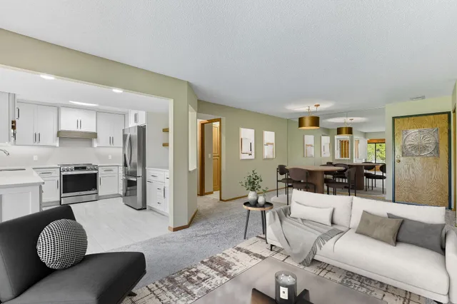 $329,900 | 4825 Babcock Trail, Unit 2005, Inver Grove Heights, MN 55077