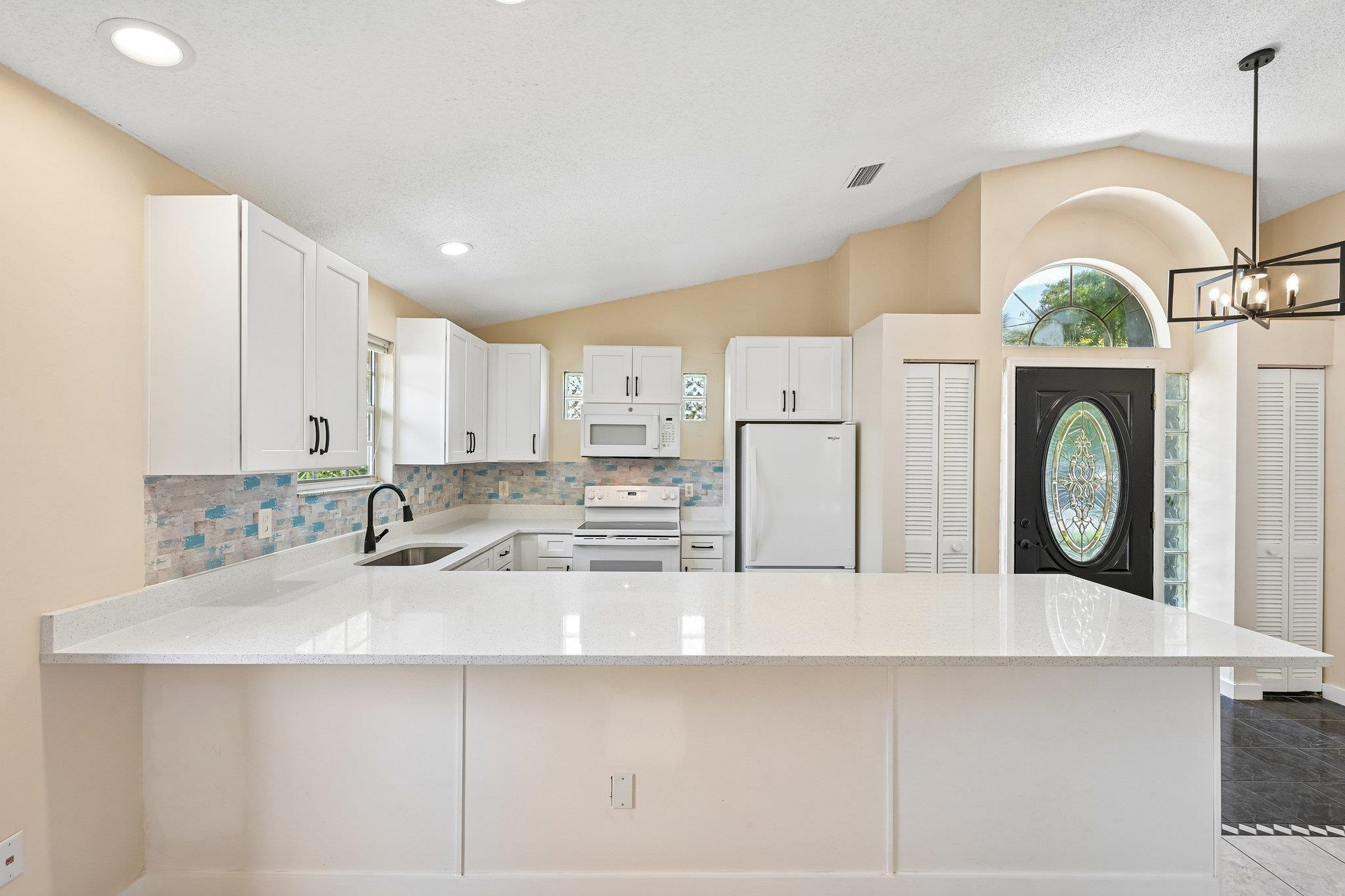 207 B Street St. Augustine, FL 32080 - Photo 7 of 30