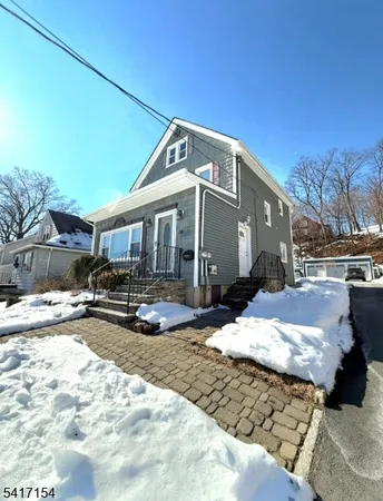 $2,100 | 56 Martin Road, Verona, NJ 07044