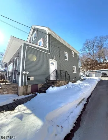 $2,100 | 56 Martin Road, Verona, NJ 07044