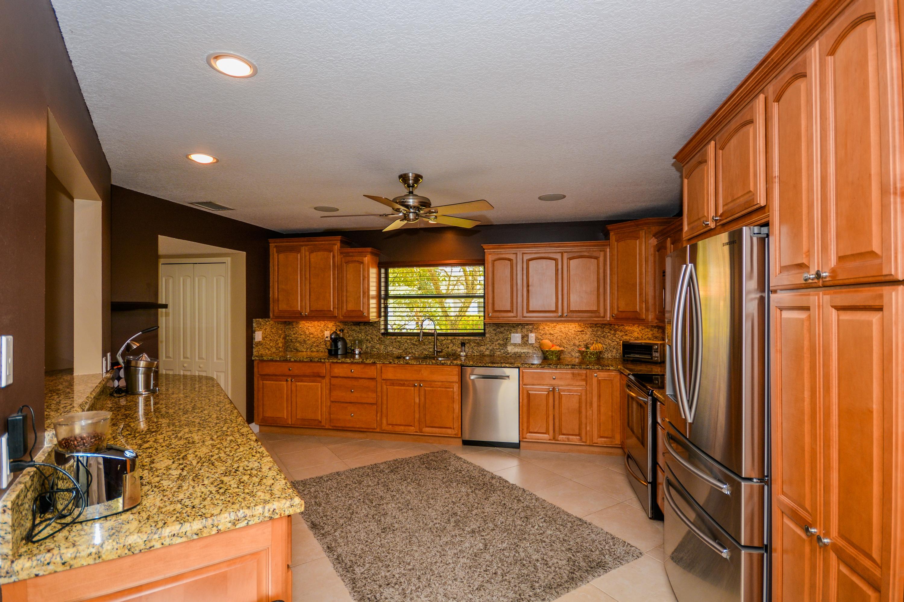 6990 Northwest 3rd Avenue Boca Raton, FL 33487 - Photo 8 of 28 SMP_6465