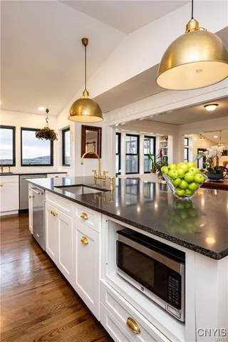 $3,999,000 | 4500 West Lake Road, Skaneateles, NY 13152