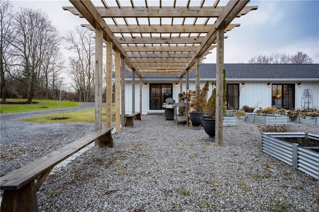 4500 West Lake Road Skaneateles, NY 13152 - Photo 4 of 49