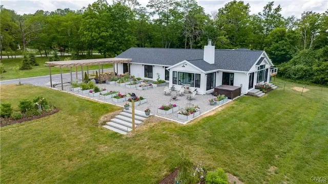 $3,999,000 | 4500 West Lake Road, Skaneateles, NY 13152