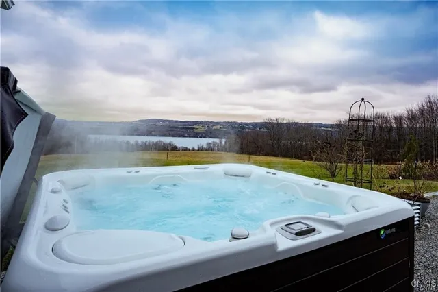 $3,999,000 | 4500 West Lake Road, Skaneateles, NY 13152