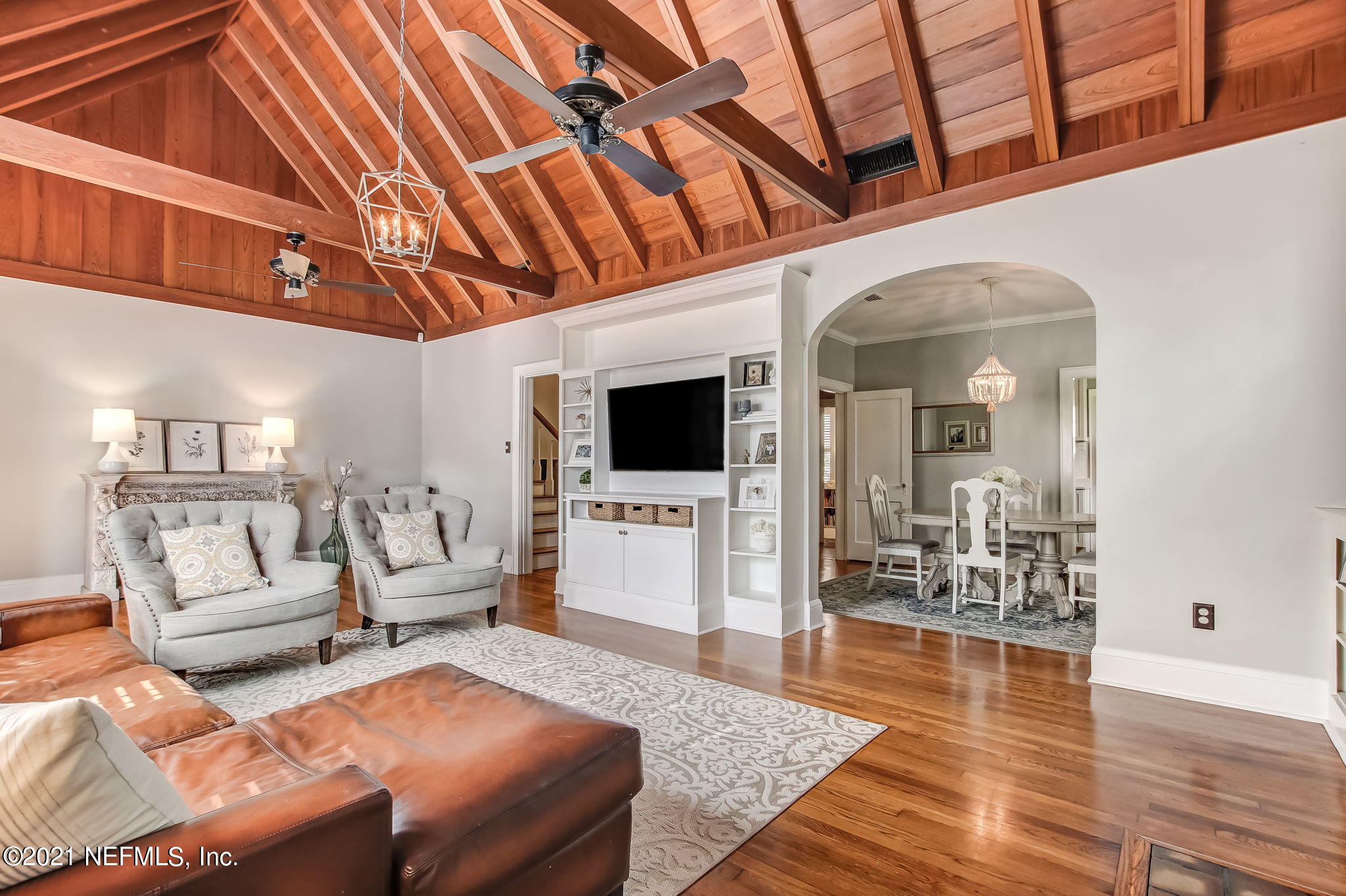 1409 Greenridge Road Jacksonville, FL 32207 - Photo 11 of 44 Open to dining for great flow
