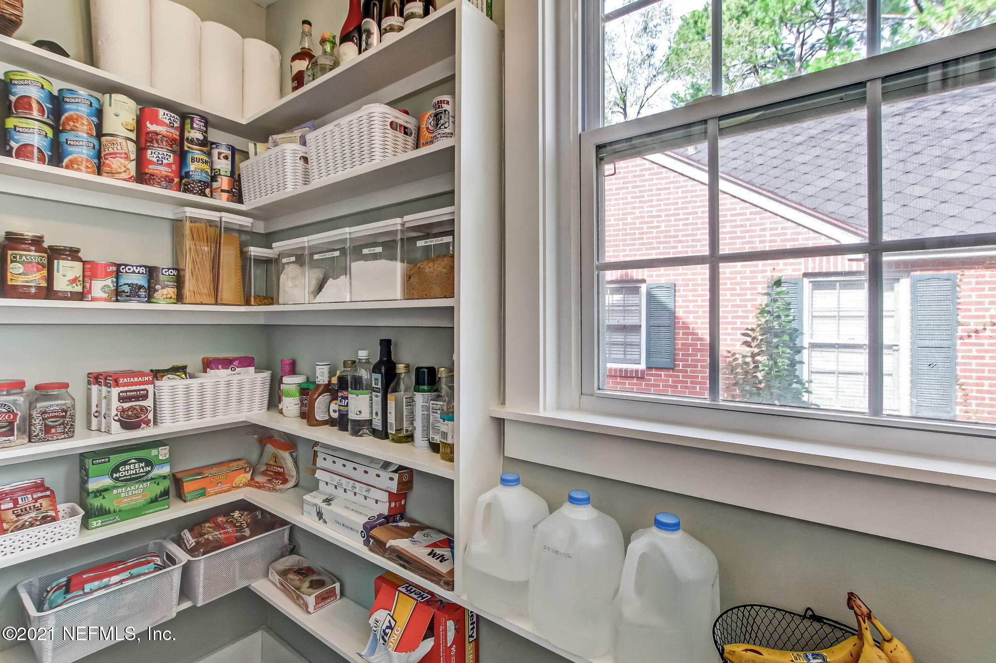 1409 Greenridge Road Jacksonville, FL 32207 - Photo 19 of 44 Walk in pantry