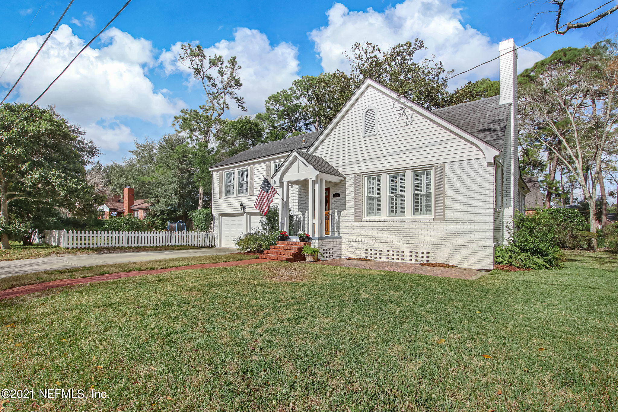 1409 Greenridge Road Jacksonville, FL 32207 - Photo 27 of 44 Front from corner