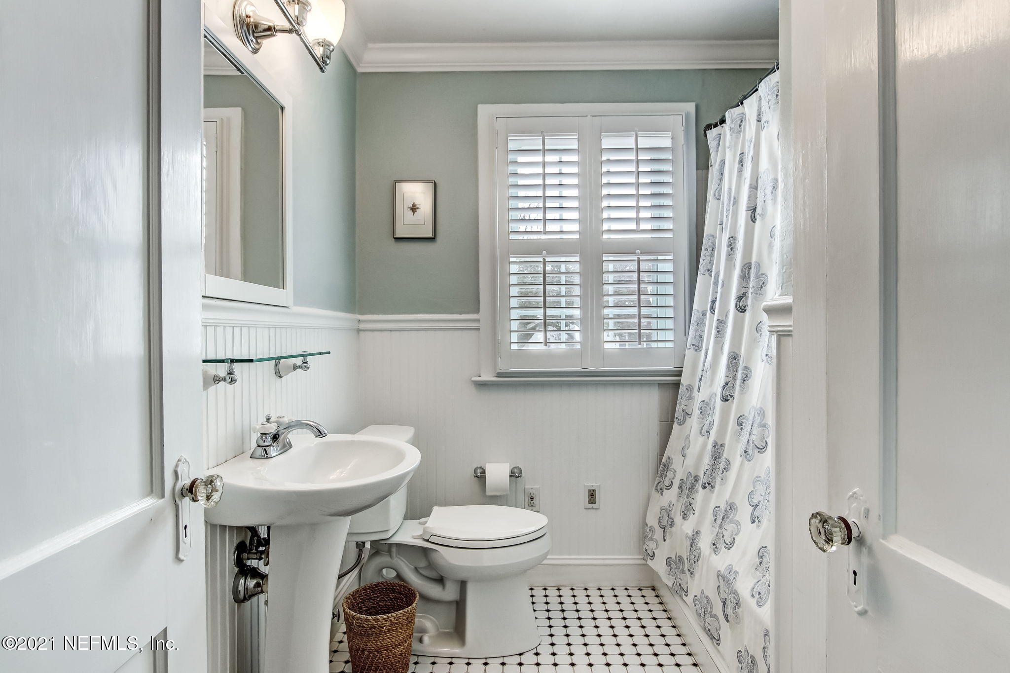 1409 Greenridge Road Jacksonville, FL 32207 - Photo 29 of 44 Upstairs bathroom with bead board detail