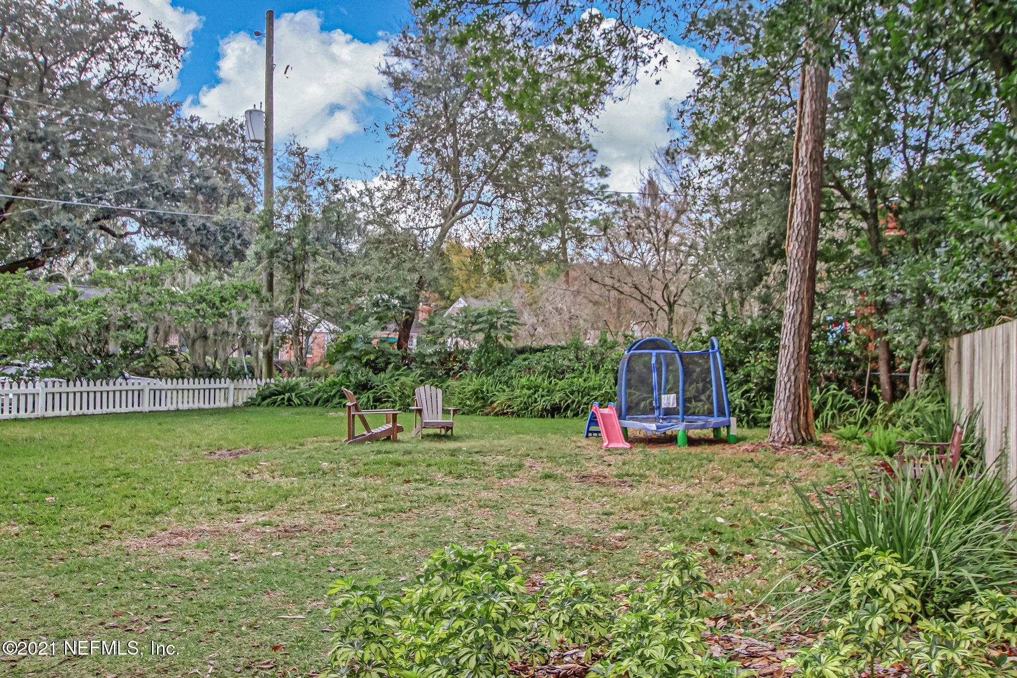 1409 Greenridge Road Jacksonville, FL 32207 - Photo 36 of 44 Huge fenced in side yard