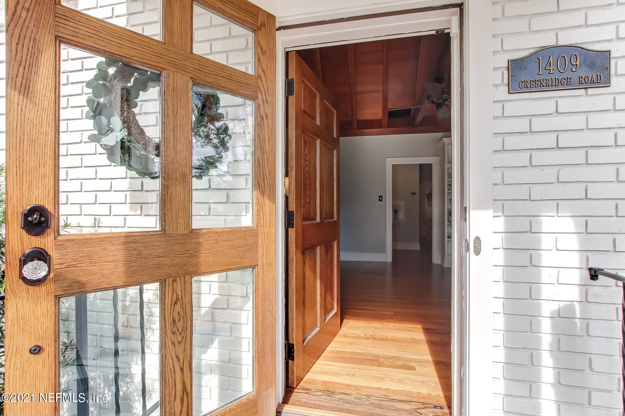 1409 Greenridge Road Jacksonville, FL 32207 - Photo 6 of 44 Hardwood floors throughout