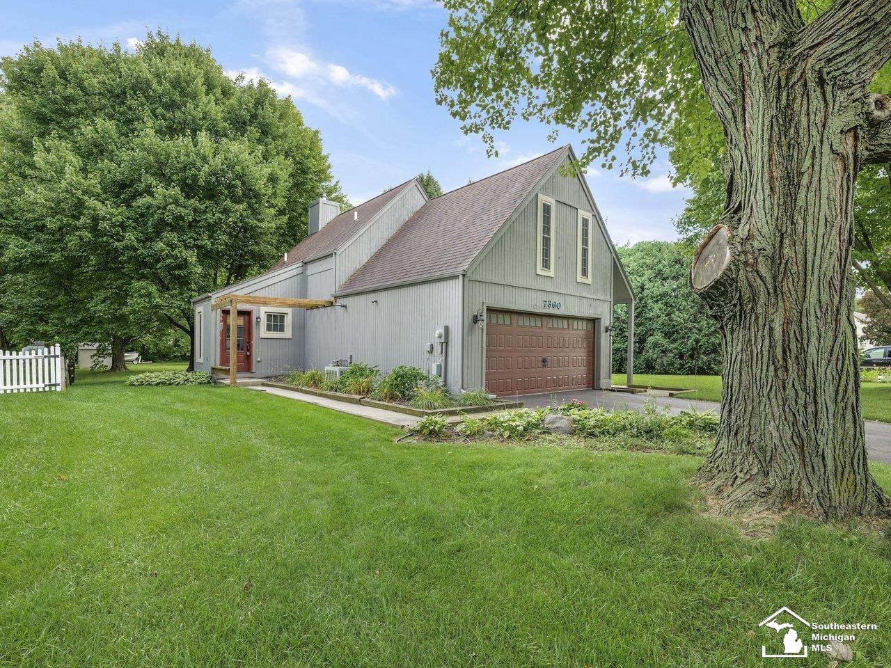 7360 Danforth Road Temperance, MI 48182 - Photo 1 of 36 7360 Danforth Road