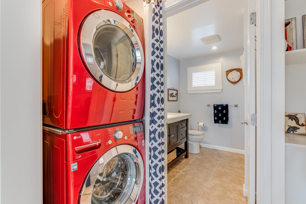 111 Hainline Road Aptos, CA 95003 - Photo 15 of 36 Gallery Image 15