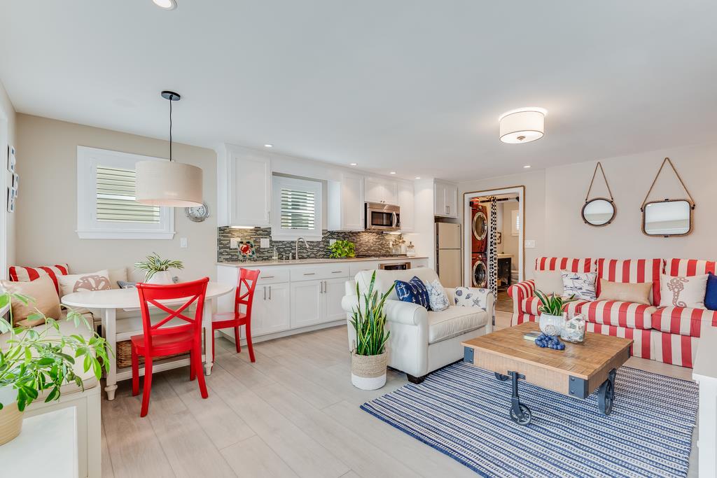 111 Hainline Road Aptos, CA 95003 - Photo 5 of 36 Gallery Image 5