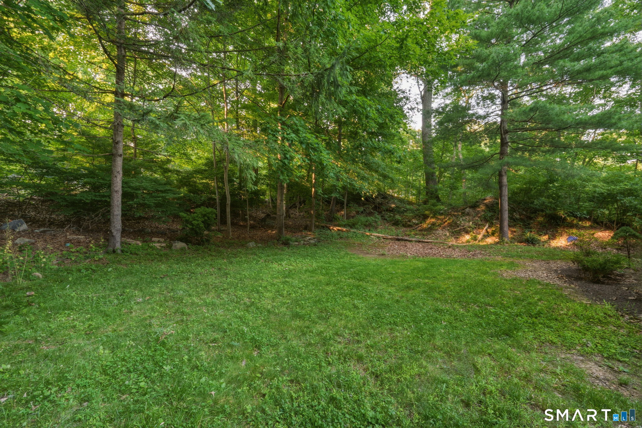 518 Bennetts Farm Road Ridgefield, CT 06877 - Photo 8 of 35