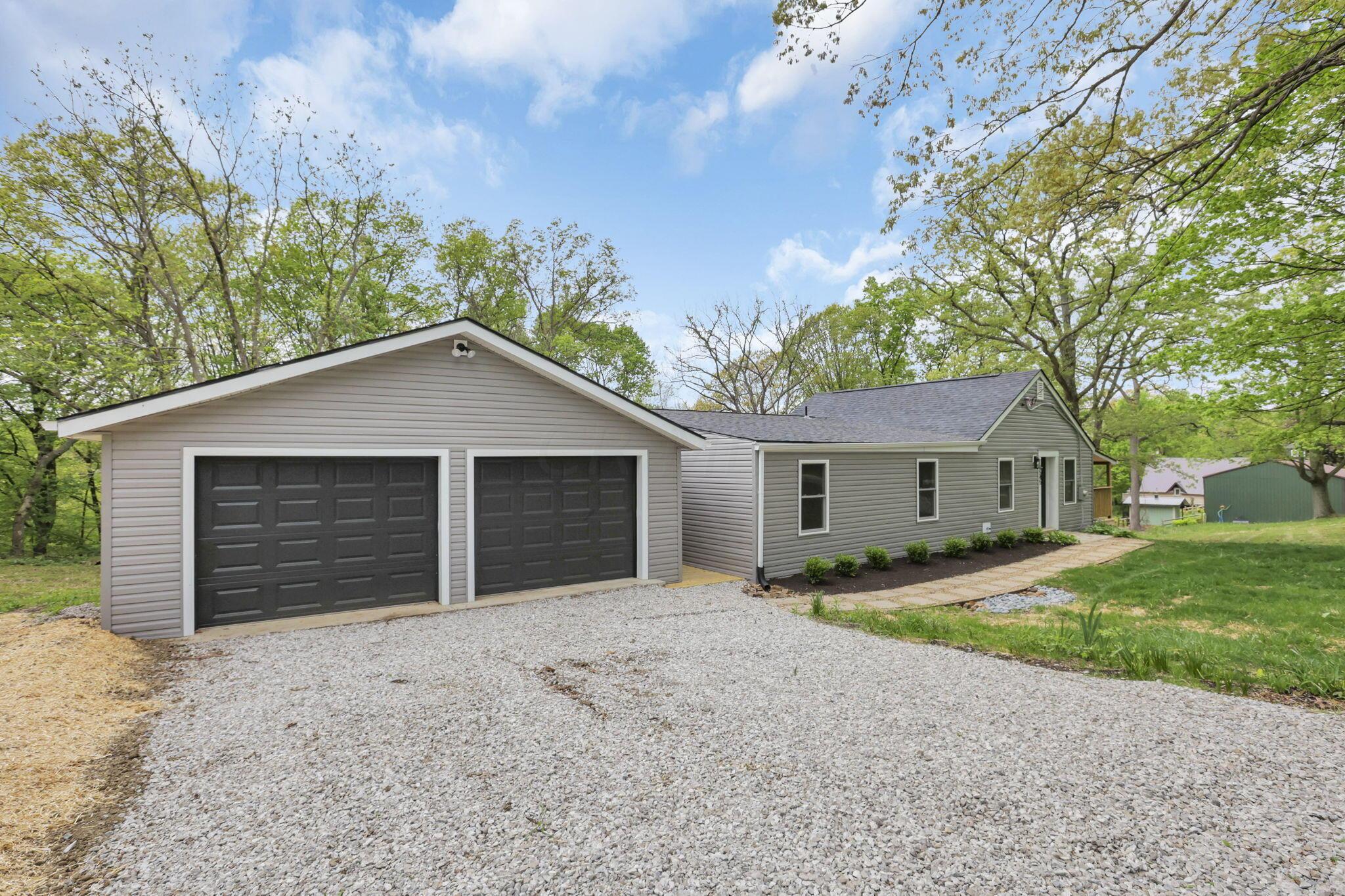 3545 BIS Road Southwest Lancaster, OH 43130 - Photo 2 of 43 41-web-or-mls-0V3A1436