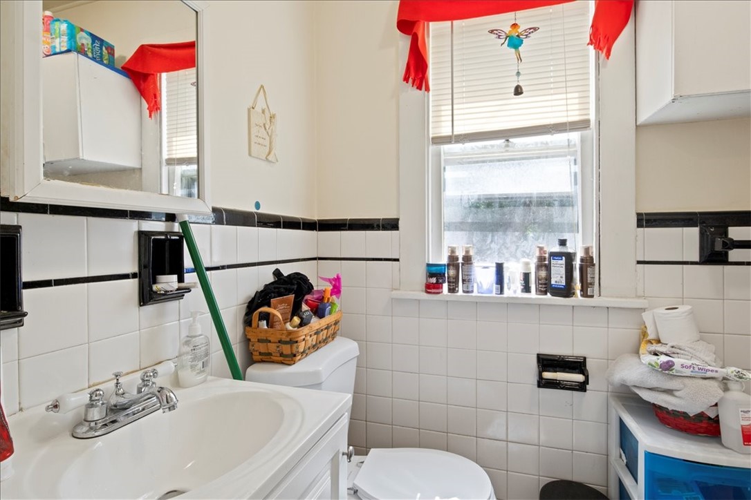 467 Benton Street Rochester, NY 14620 - Photo 23 of 27