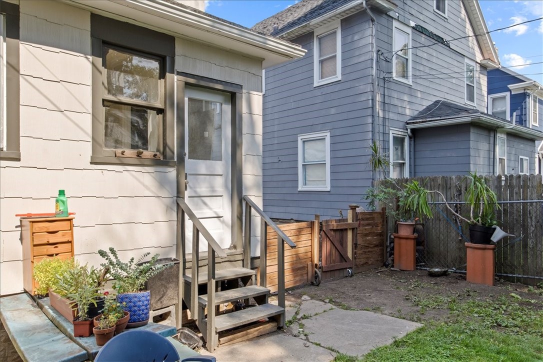 467 Benton Street Rochester, NY 14620 - Photo 24 of 27