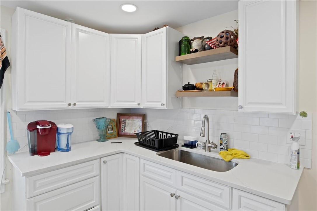 467 Benton Street Rochester, NY 14620 - Photo 6 of 27