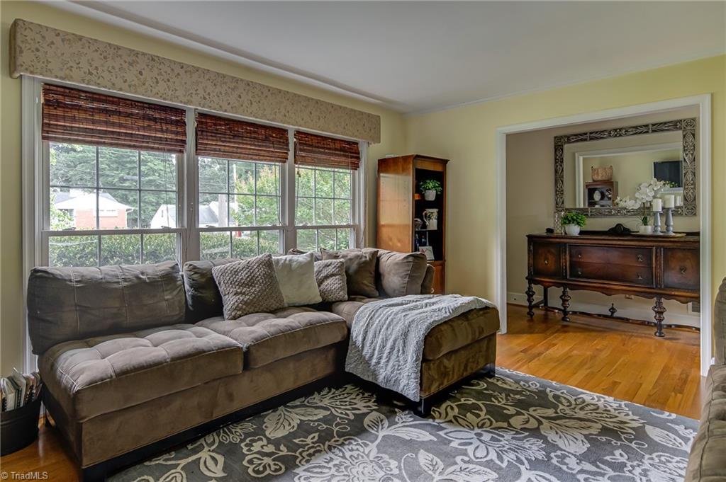 509 Florham Drive High Point, NC 27262 - Photo 4 of 31 Gallery Image 4