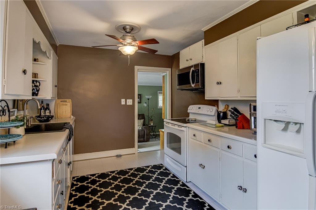 509 Florham Drive High Point, NC 27262 - Photo 8 of 31 Gallery Image 8