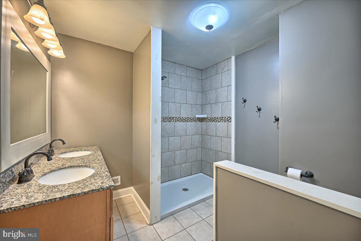 426 Appletree Road Camp Hill, PA 17011 - Photo 16 of 36 Gallery Image 16