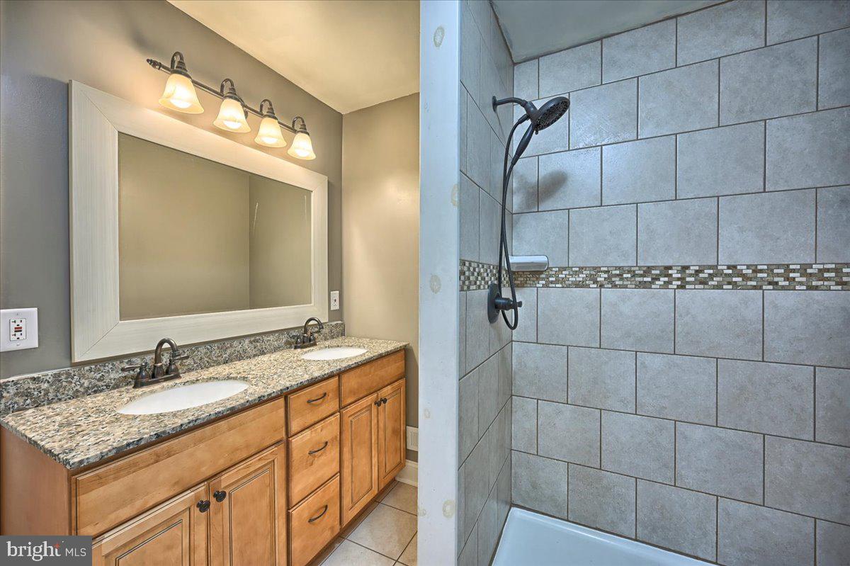 426 Appletree Road Camp Hill, PA 17011 - Photo 17 of 36 Gallery Image 17