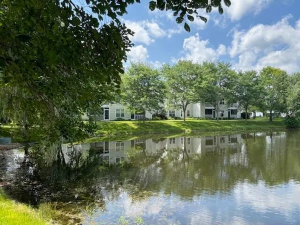 $2,150 | 2736 South Knightsbridge Circle, Ann Arbor, MI 48105