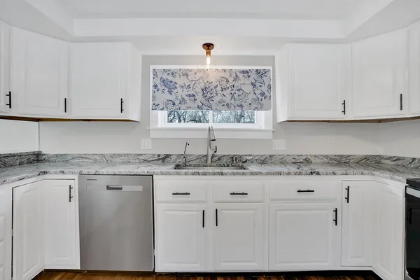 $439,900 | 273 Dunhamtown Palmer Road, Brimfield, MA 01010