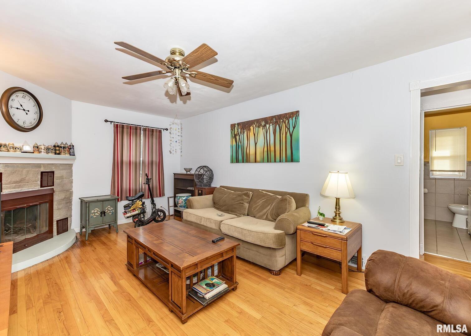 3525 Cleveland Street Clinton, IA 52732 - Photo 5 of 21