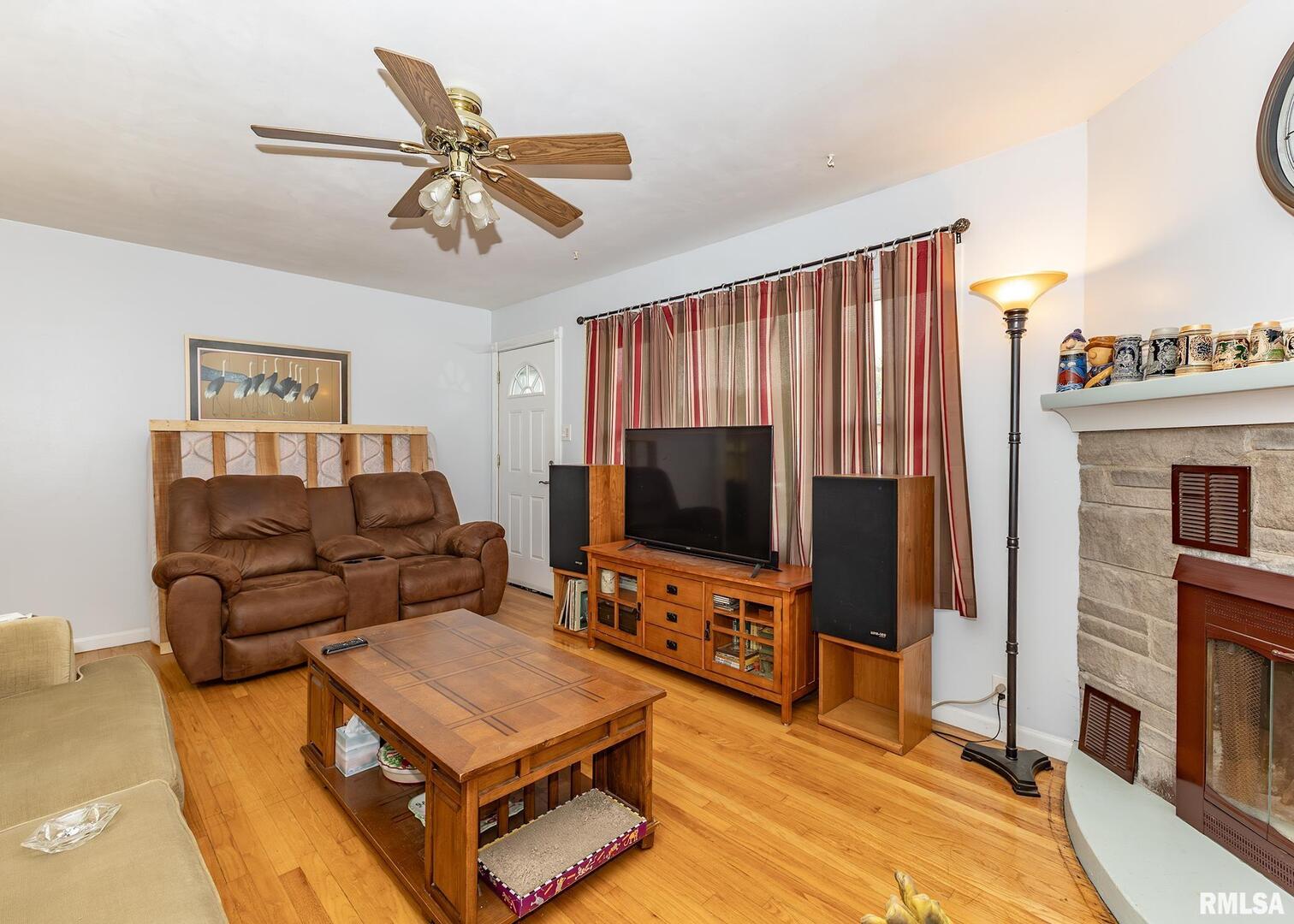 3525 Cleveland Street Clinton, IA 52732 - Photo 6 of 21