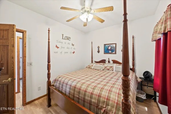 $649,000 | 7380 Lillydale Road, Byrdstown, TN 38549