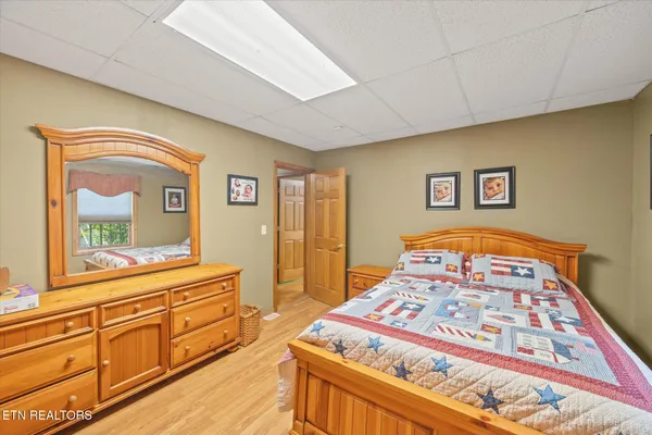 $649,000 | 7380 Lillydale Road, Byrdstown, TN 38549