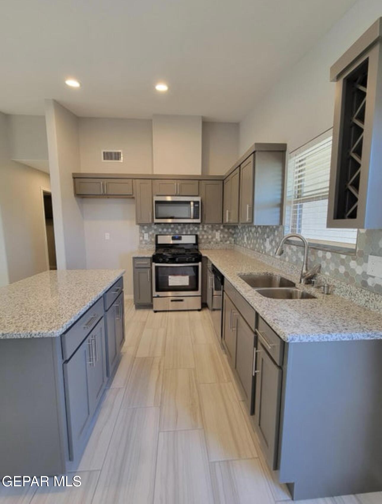 15017 Dream Court El Paso, TX 79938 - Photo 8 of 29 IMG_4701