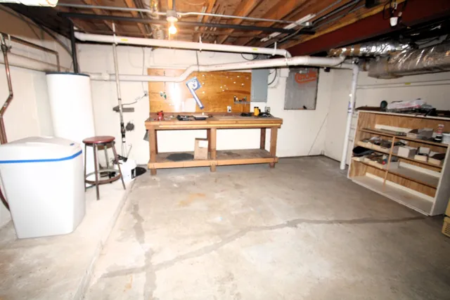 $2,750 | 24530 South Rowell Road, Elwood, IL 60421