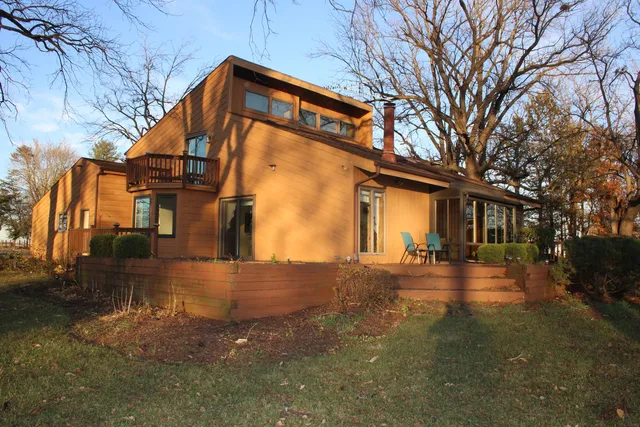 $2,750 | 24530 South Rowell Road, Elwood, IL 60421